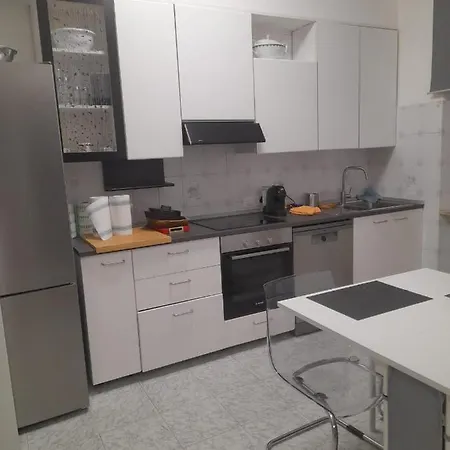 Homes In Vvr6 Apartment *