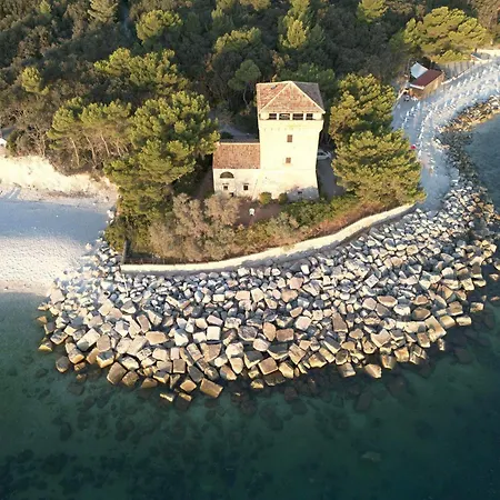 Vvr6 By Homes In Ancona